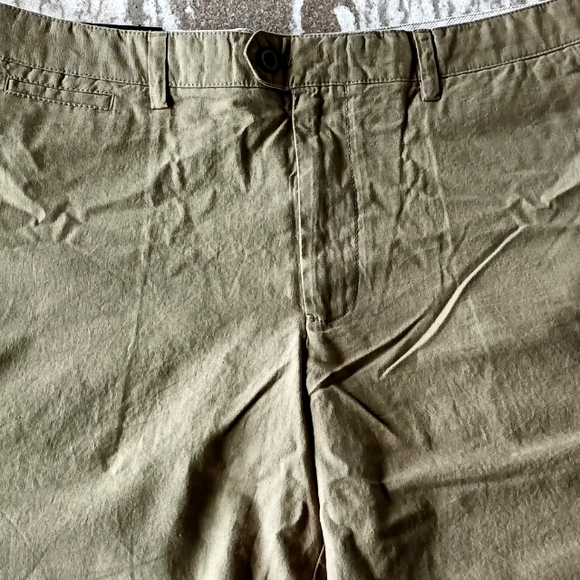 Banana Republic Men's Linen-Blend Short NEW Size 36" - Picture 2 of 2